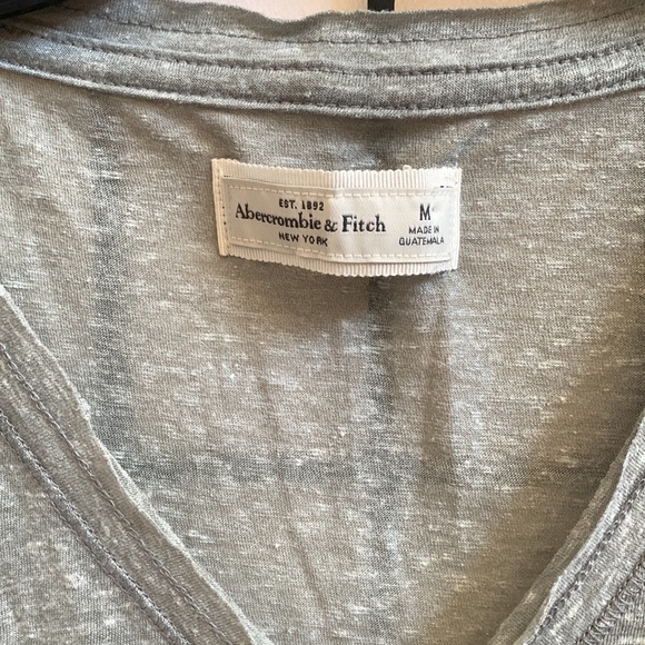 Abercrombie & Fitch Grey Tshirt with sparkly pocket - Picture 3 of 3